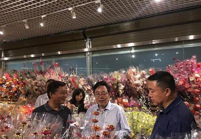 斗南花市各色鲜切花及花卉衍生产品备受高官关注